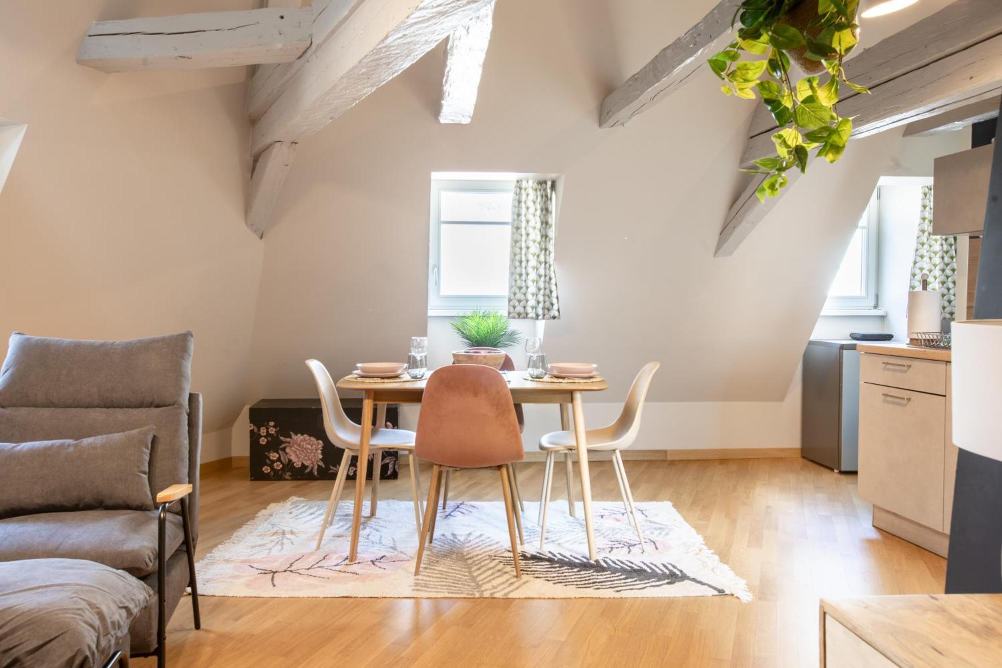 Duplex Atypique Au Coeur De *